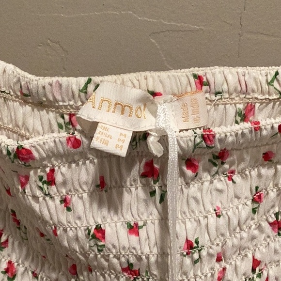 IOMNA Dress with Smock top, white red roses - Picture 3 of 7